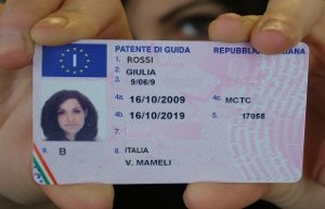 comprare la patente di guida online
